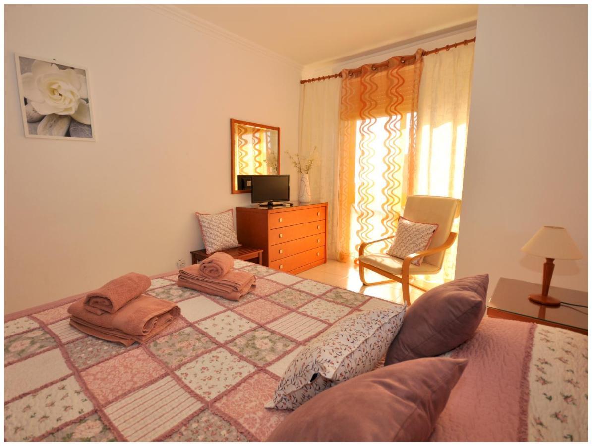 Apartamentos Capitolina Quarteira Exterior foto