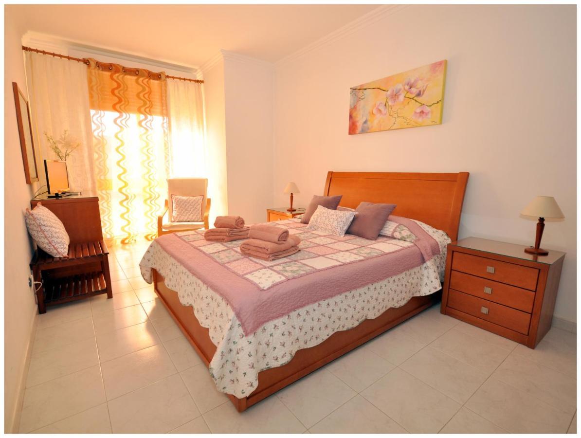 Apartamentos Capitolina Quarteira Exterior foto